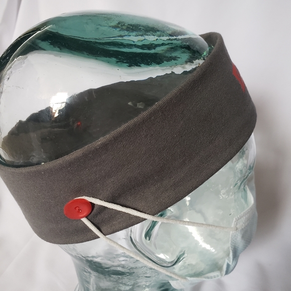 Button Headband - Picture 3 of 6